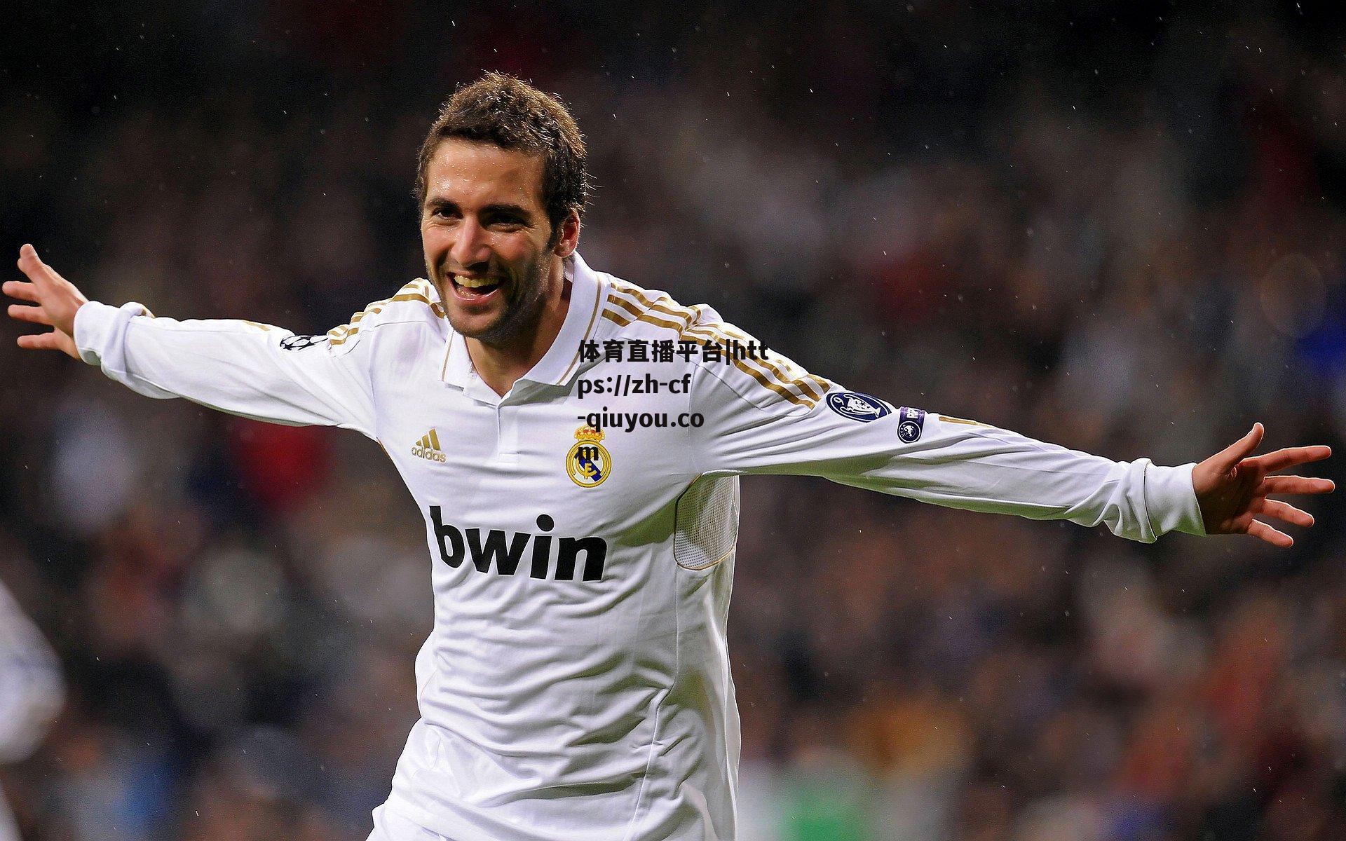 击剑健儿军训淬火 斗志昂扬剑指巴黎