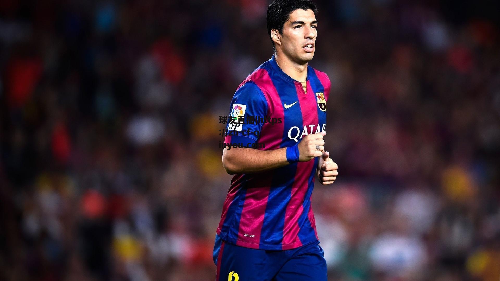 梅西携三子现身训练场 马特奥身披巴萨旧衫引回忆浪潮